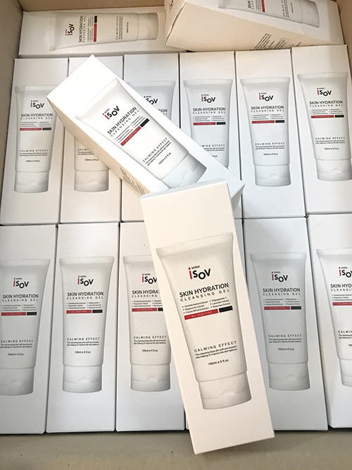 sua-rua-mat-dang-gel-isov-han-quoc-chinh-hang